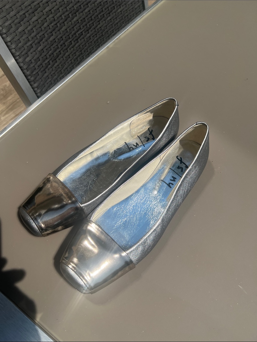fs/ny Women’s Silver Ballet Flats with rose gold Cap Toe - Picture 6 of 6